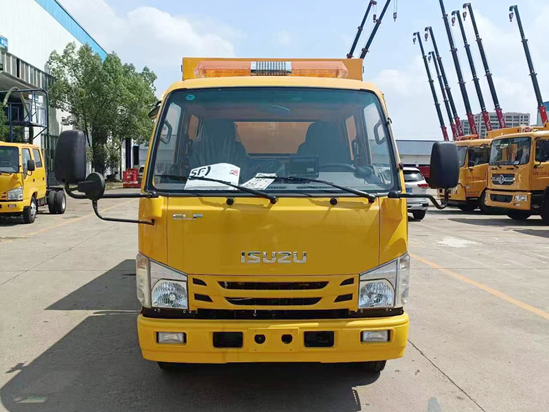 五十铃双排蓝牌1000方救险车(便携)