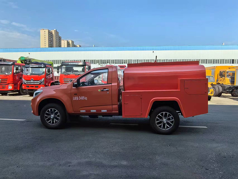 五十铃单排洒水车(细水雾泵)